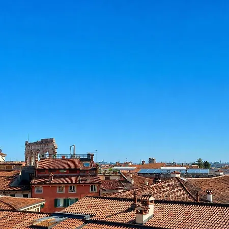 Torretta Con Vista Arena Apartman *